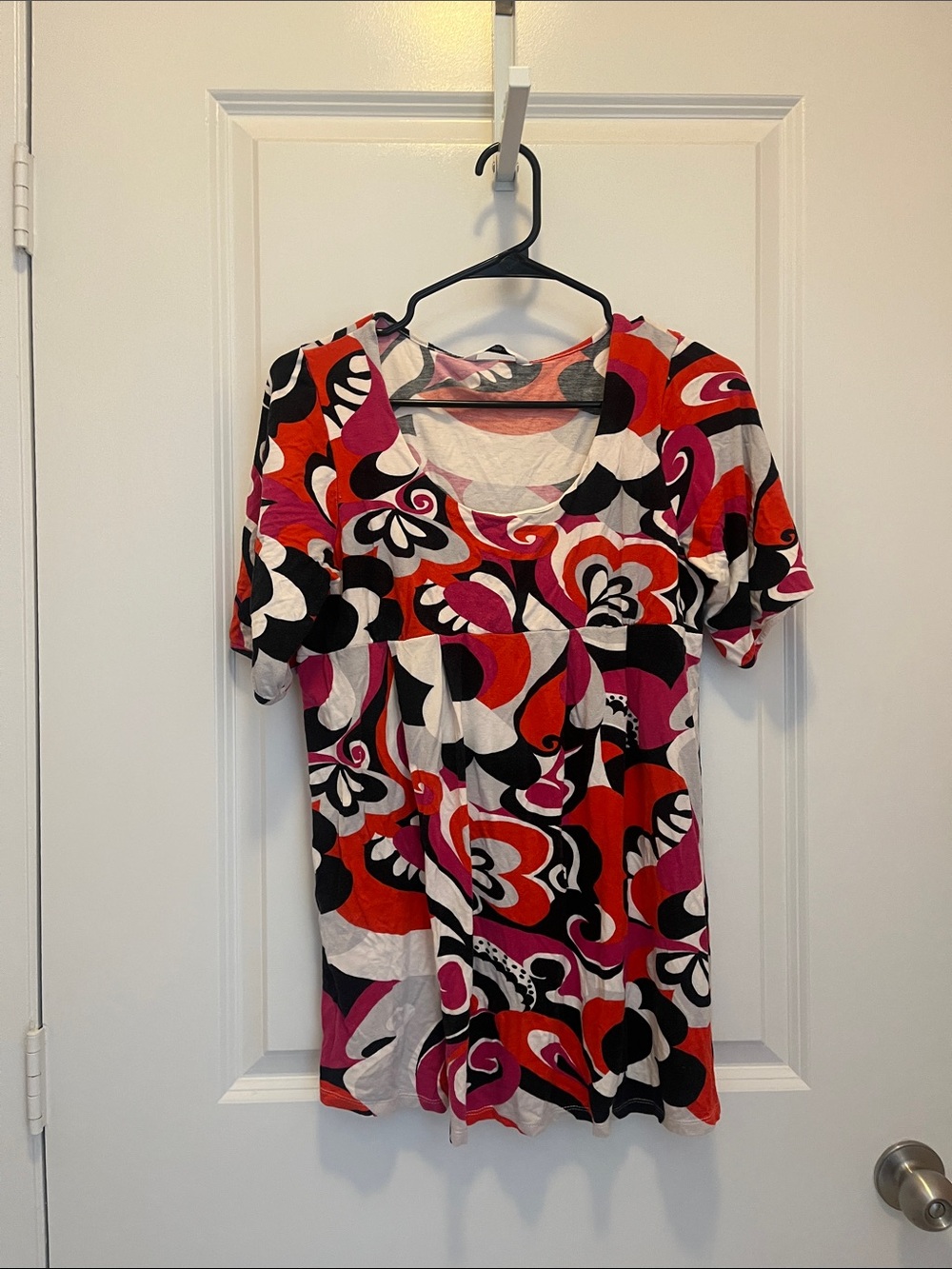 New Look Swirl Print Short Sleeve Top - Pink/Red/Black/White